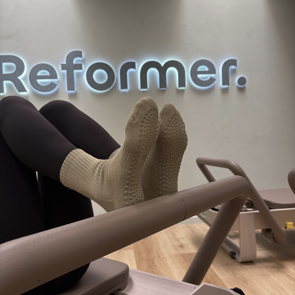 PILATES SOCKS · KHAKI