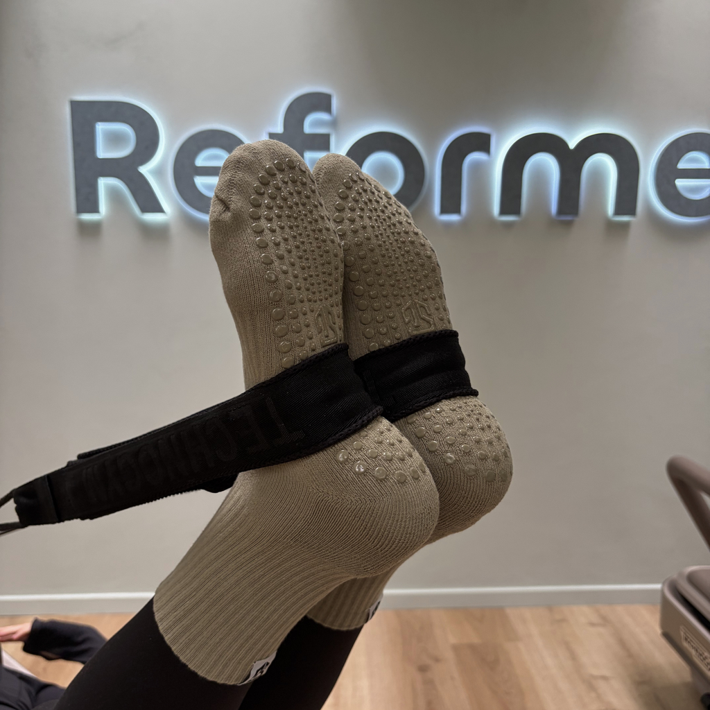 PILATES SOCKS · KHAKI
