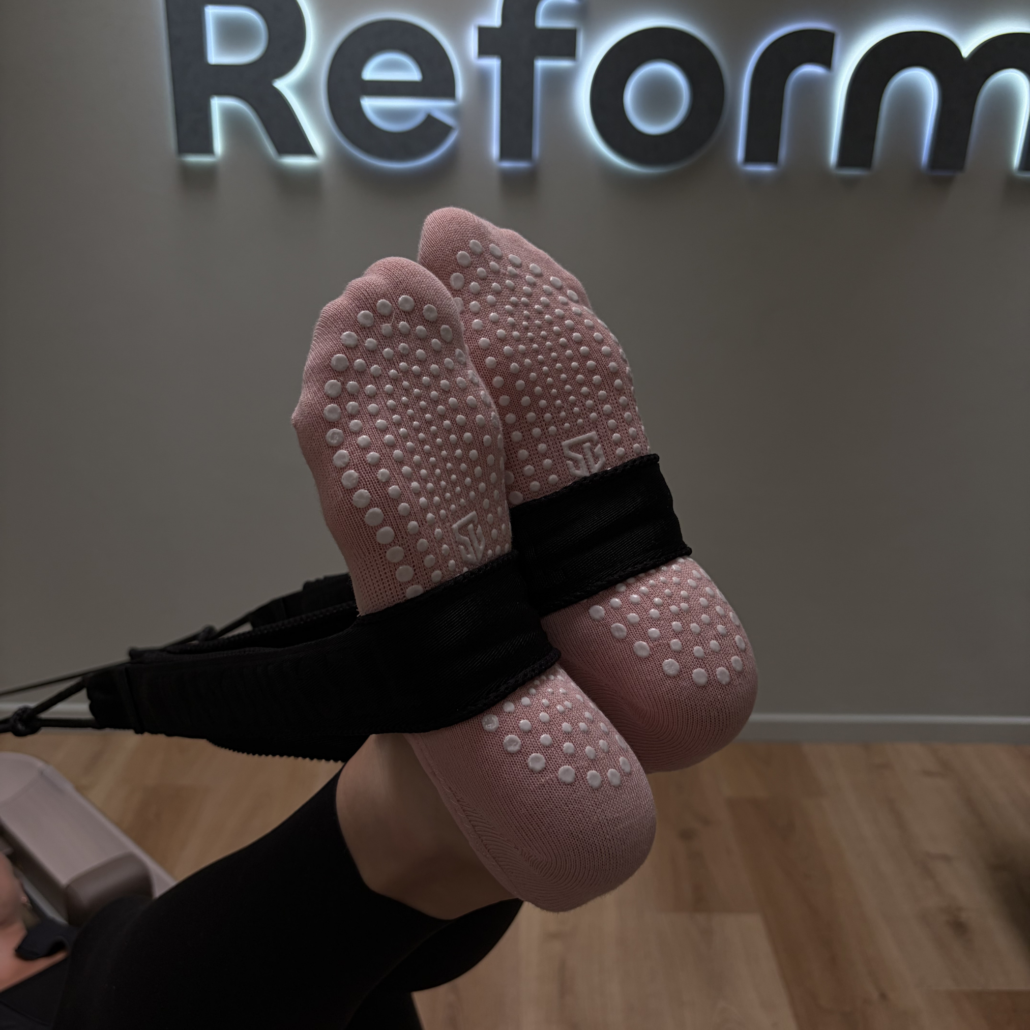 STRAP SOCKS · SOFT PINK