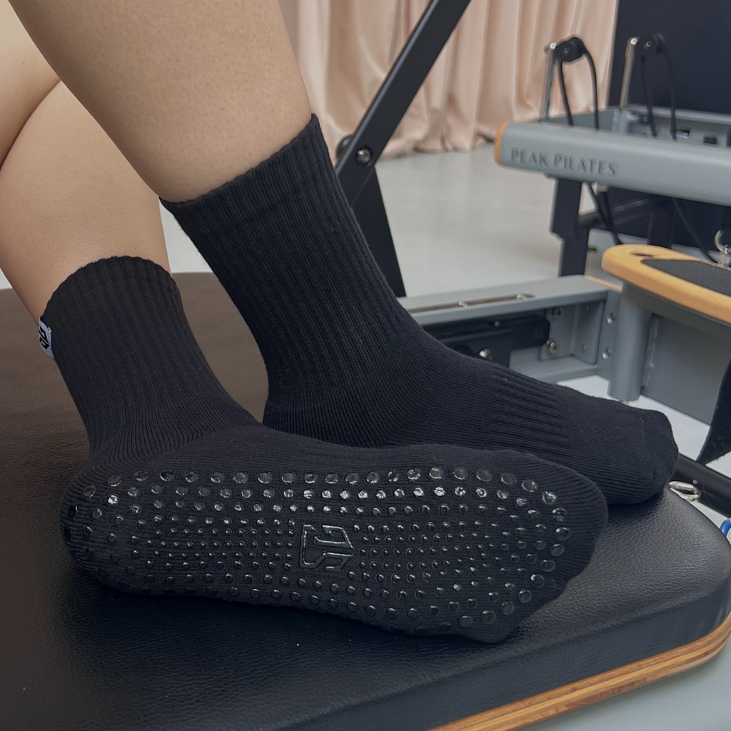 PILATES SOCKS · SORT/SORT