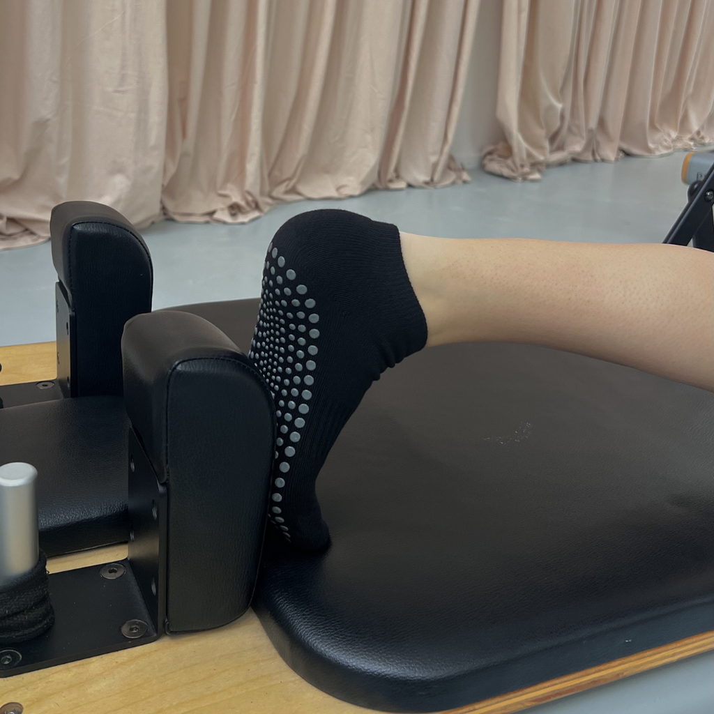 ANKLE PILATES SOCKS · NOIR