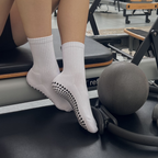 PILATES SOCKS · HVID/SORT