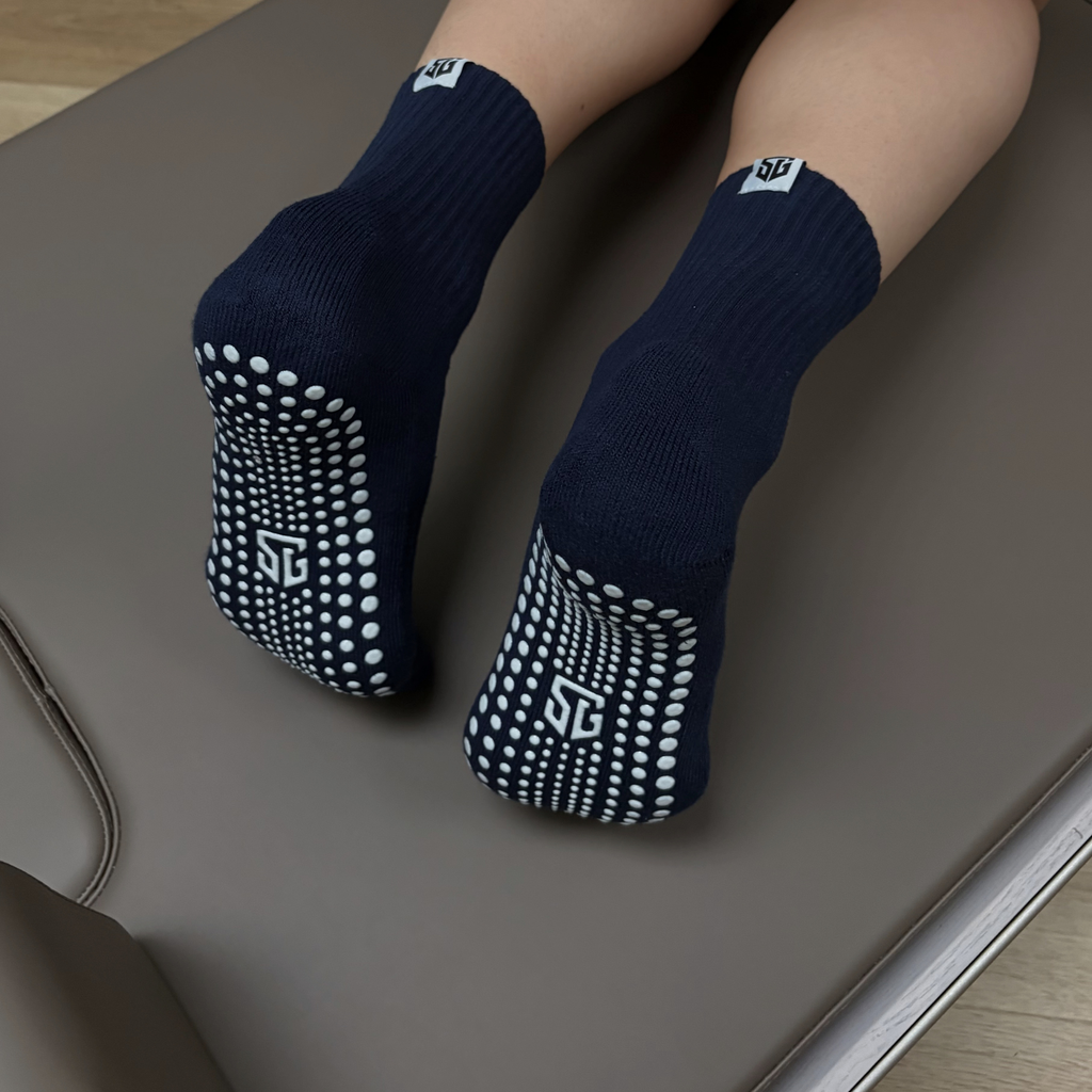 GRIP SOCKS · NAVY