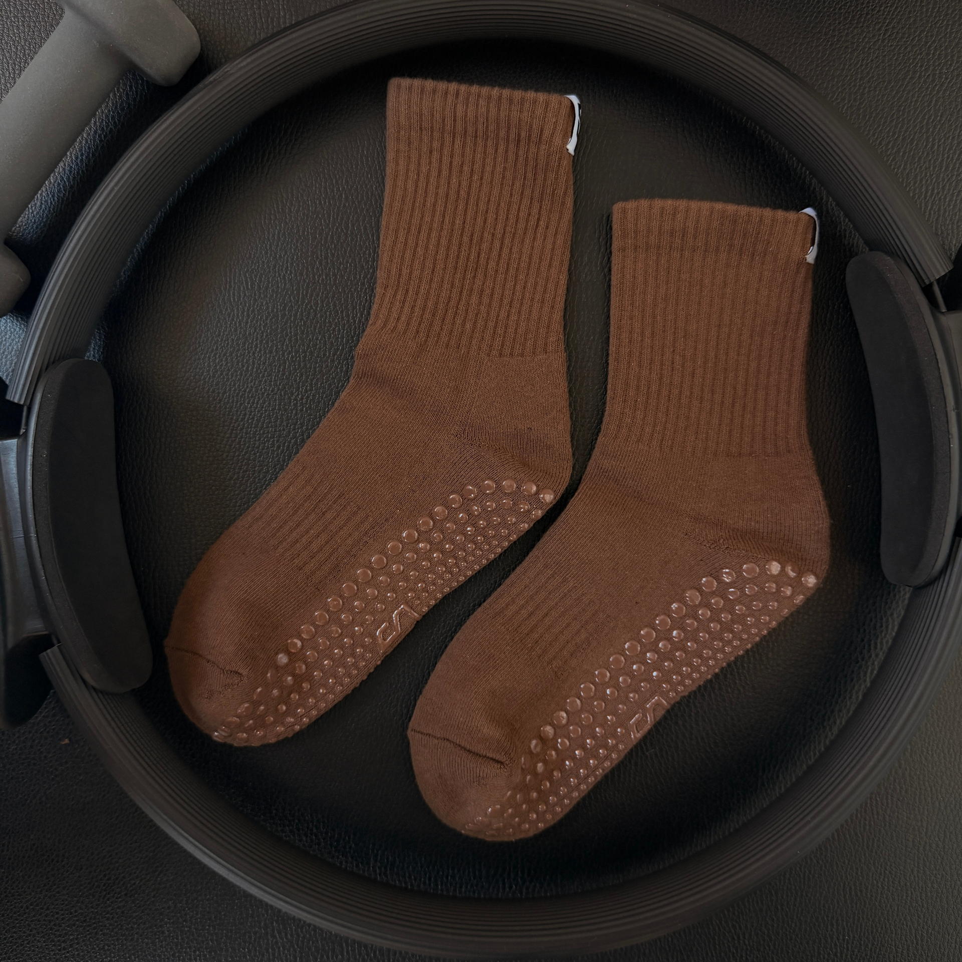 Pilates Socks · Chocolate - Chocolate / 39-42