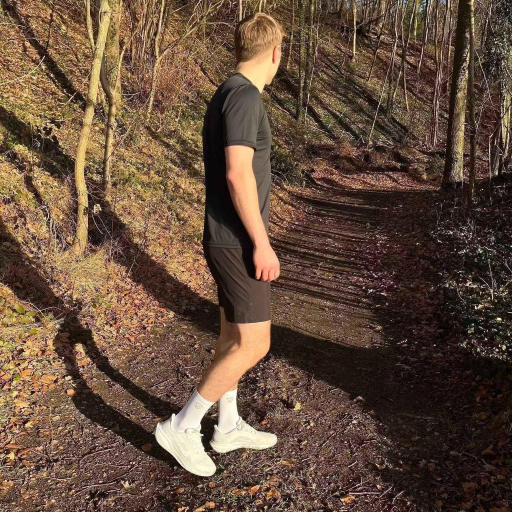 PERFORMANCE · RUNNING SOCKS · SORT/GRÅ