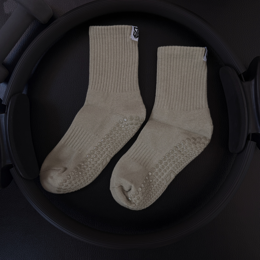GRIP SOCKS · KHAKI
